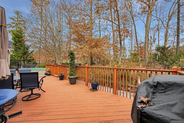 121 Sunset Bay Boulevard, Seneca, SC 29672