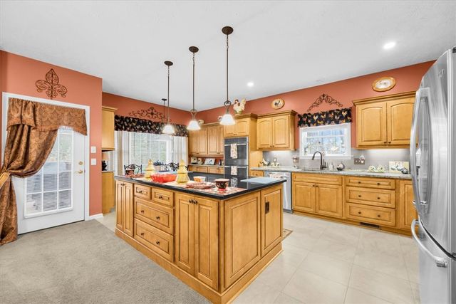 121 Sunset Bay Boulevard, Seneca, SC 29672