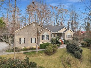 121 Sunset Bay Boulevard, Seneca, SC 29672