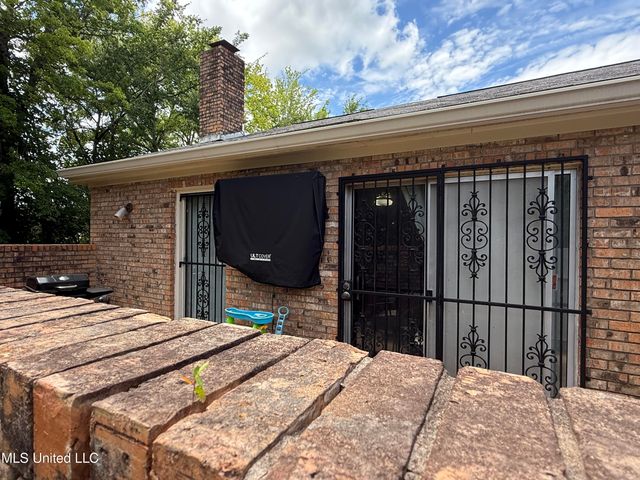 55 Oak Crest Place, Brandon, MS 39042