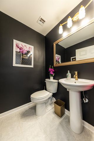100 W Broadway 1H, Long Beach, NY 11561