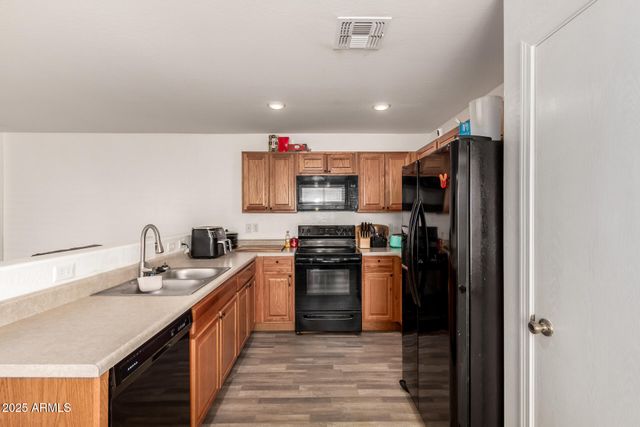 910 W Prior Avenue, Coolidge, AZ 85128