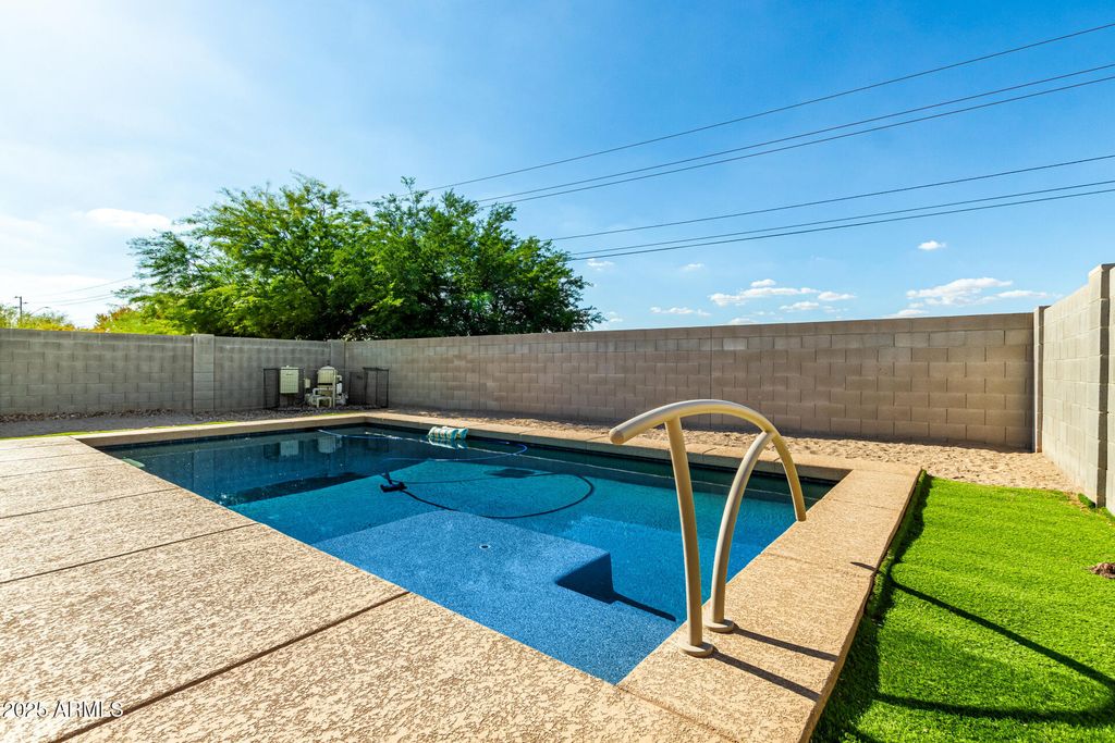 910 W Prior Avenue, Coolidge, AZ 85128