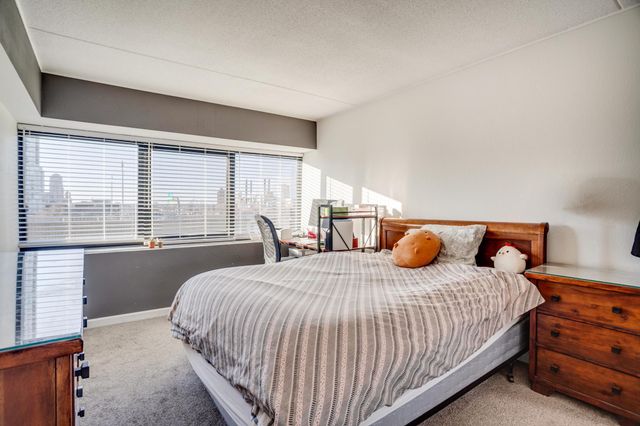 1920 S 1st Street 202, Minneapolis, MN 55454