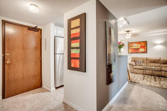 1920 S 1st Street 202, Minneapolis, MN 55454