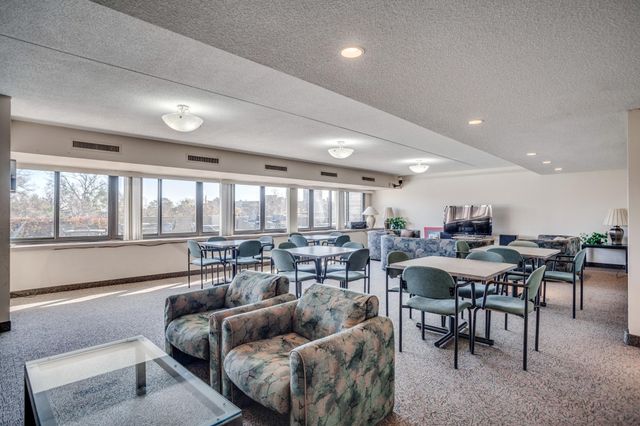 1920 S 1st Street 202, Minneapolis, MN 55454