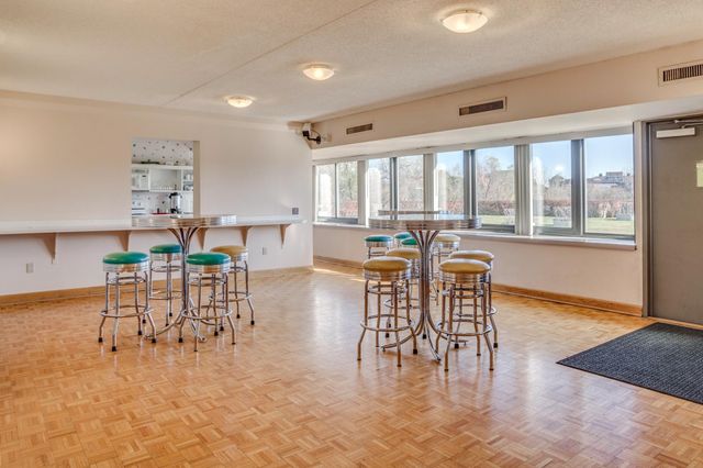 1920 S 1st Street 202, Minneapolis, MN 55454