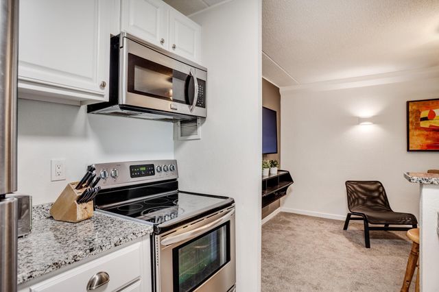 1920 S 1st Street 202, Minneapolis, MN 55454