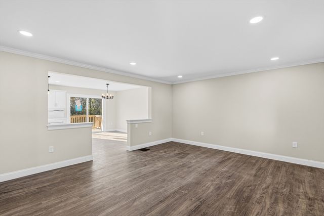 989 Bay Street, Fall River, MA 02724