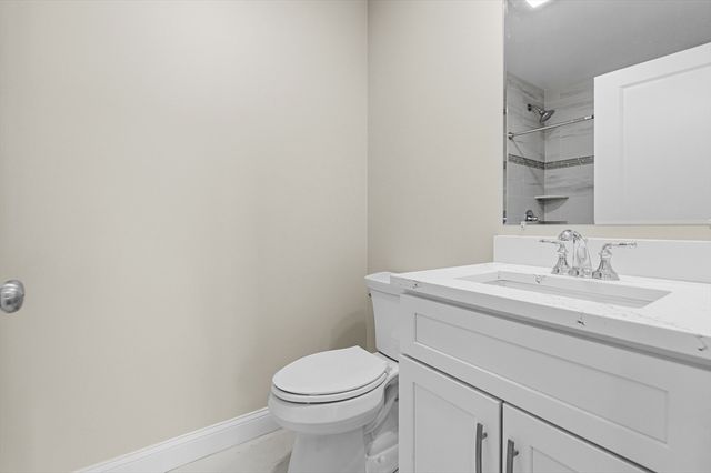 989 Bay Street, Fall River, MA 02724