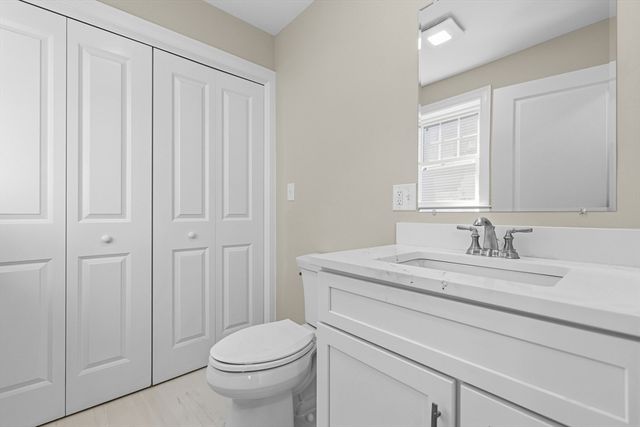 989 Bay Street, Fall River, MA 02724