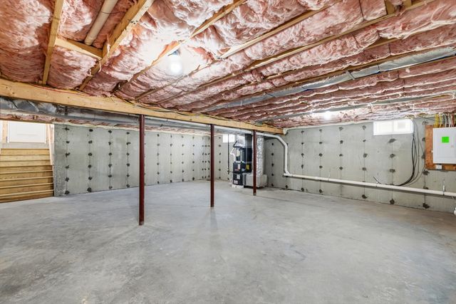 989 Bay Street, Fall River, MA 02724
