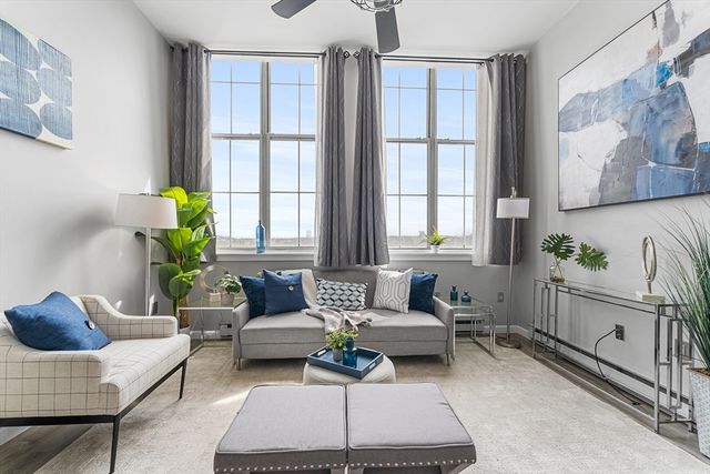 240 Heath St PH18, Boston, MA 02130