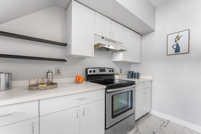 240 Heath St PH18, Boston, MA 02130