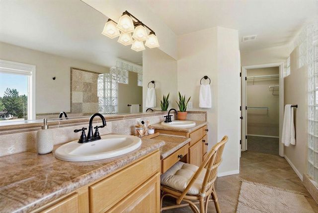 1816 S Viewcrest Ln, Spokane Valley, WA 99212