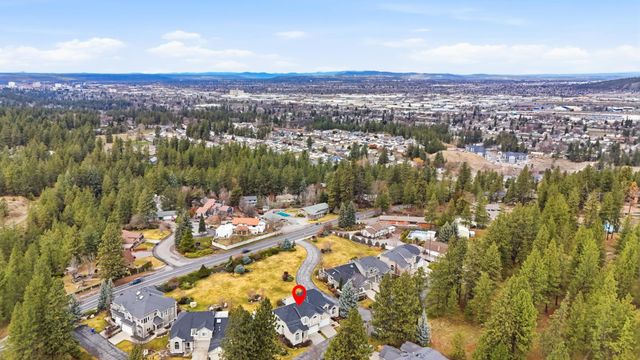 1816 S Viewcrest Ln, Spokane Valley, WA 99212