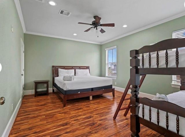 4102 Defender Lane, Galveston, TX 77554