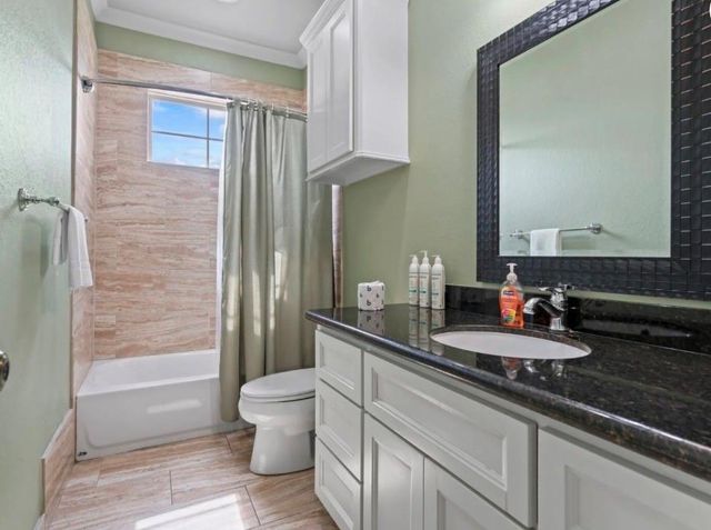 4102 Defender Lane, Galveston, TX 77554