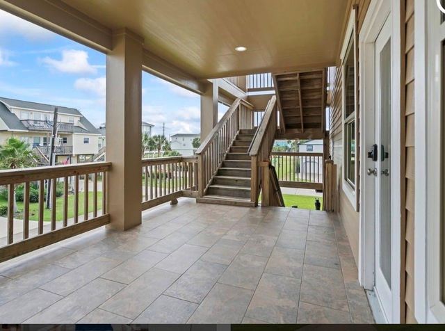 4102 Defender Lane, Galveston, TX 77554