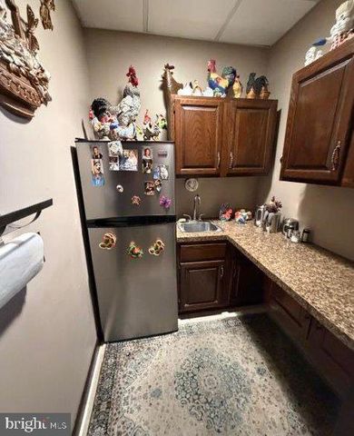 2253 SKYLINE DR, Slatington, PA 18080