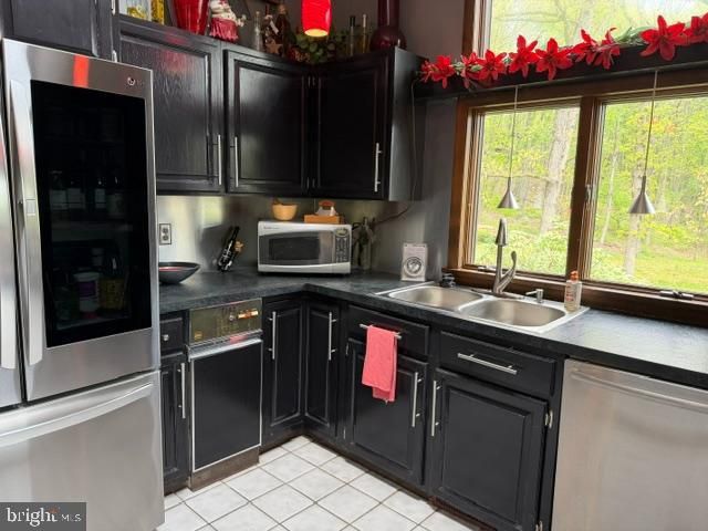 2253 SKYLINE DR, Slatington, PA 18080