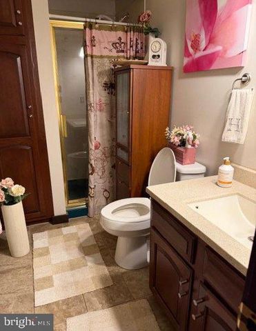 2253 SKYLINE DR, Slatington, PA 18080
