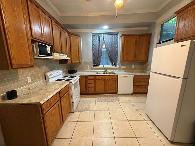 1528 Magnolia Avenue, Shreveport, LA 71101