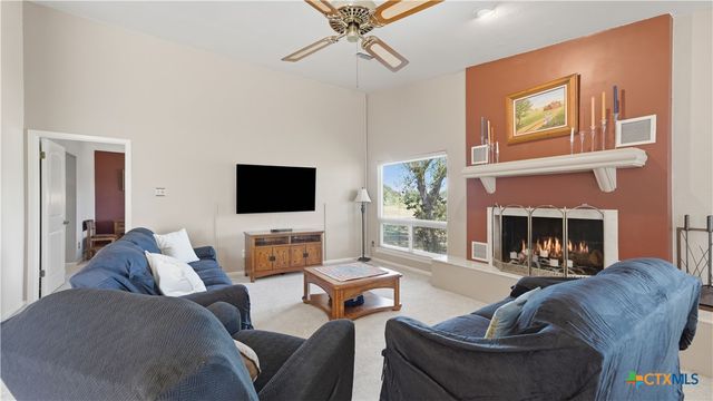 16647 FM 725, Seguin, TX 78155