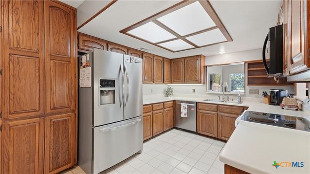 16647 FM 725, Seguin, TX 78155