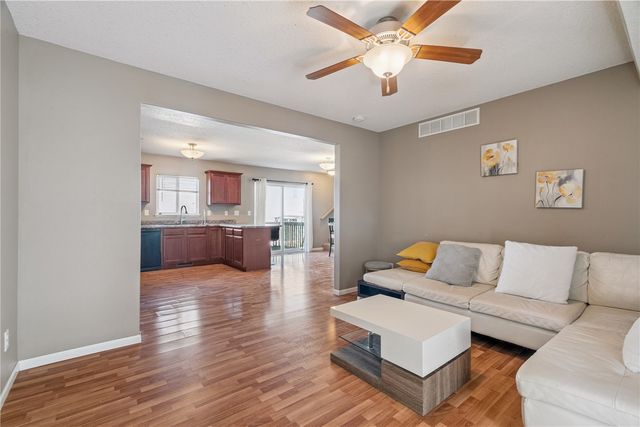 67 Woodstone SW, Cedar Rapids, IA 52404