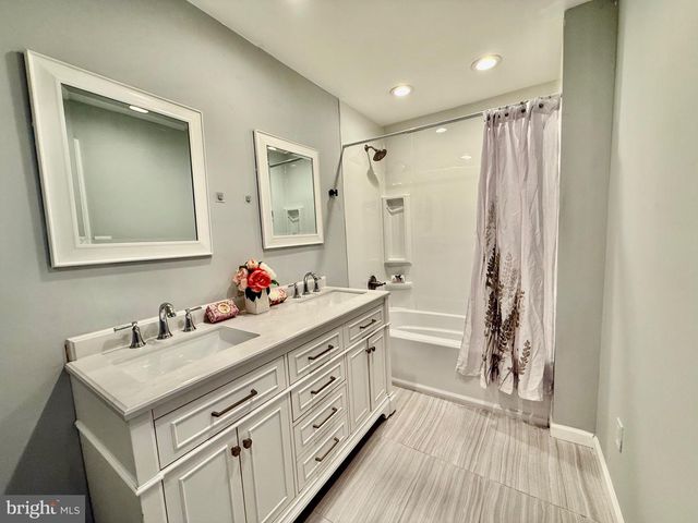 7635 STONEY CREEK DR, Pasadena, MD 21122