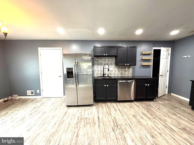 7635 STONEY CREEK DR, Pasadena, MD 21122