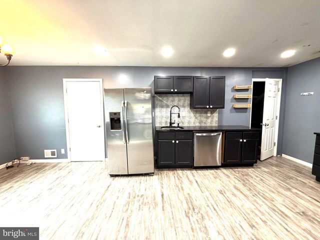 7635 STONEY CREEK DR, Pasadena, MD 21122
