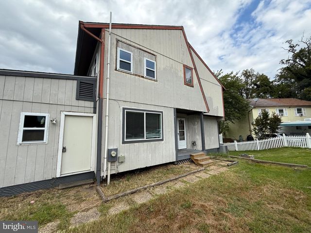 7635 STONEY CREEK DR, Pasadena, MD 21122