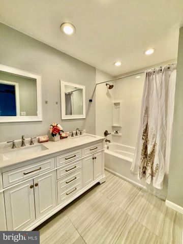 7635 STONEY CREEK DR, Pasadena, MD 21122