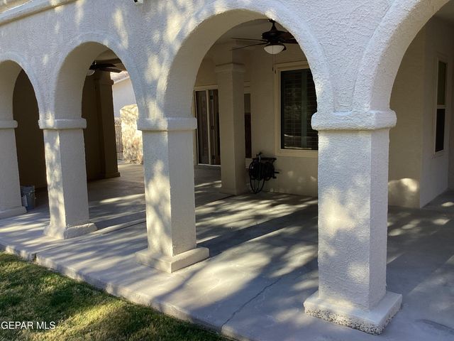 305 Cloud Song E, Santa Teresa, NM 88008