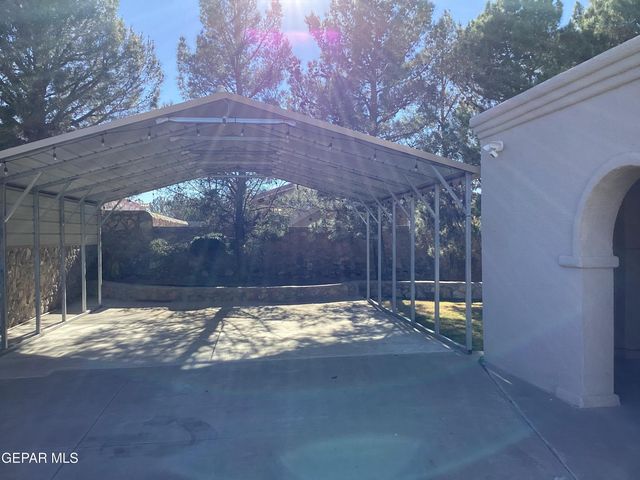 305 Cloud Song E, Santa Teresa, NM 88008