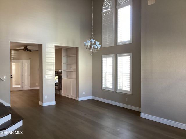 305 Cloud Song E, Santa Teresa, NM 88008