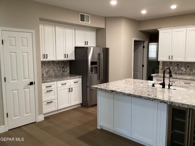 305 Cloud Song E, Santa Teresa, NM 88008