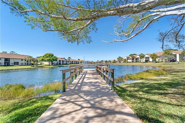 8430 Charter Club CIR 3, Fort Myers, FL 33919