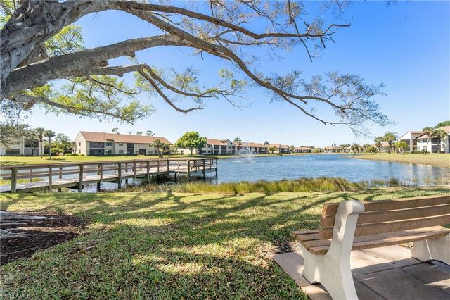 8430 Charter Club CIR 3, Fort Myers, FL 33919