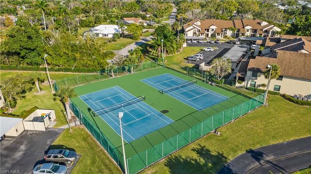 8430 Charter Club CIR 3, Fort Myers, FL 33919