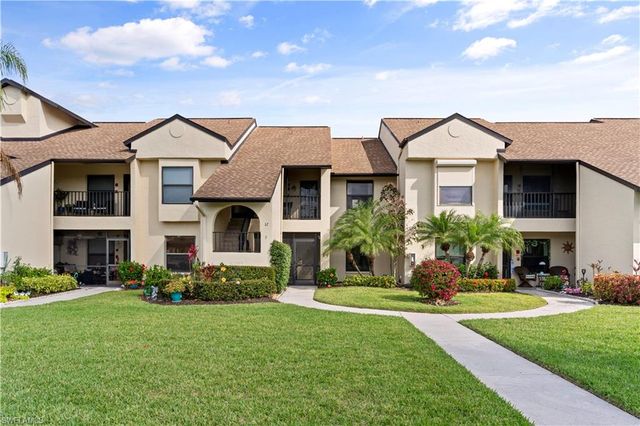 8430 Charter Club CIR 3, Fort Myers, FL 33919