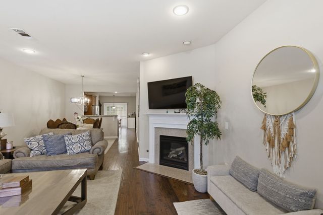 2106 Traemoor Village Ct, Nashville, TN 37209