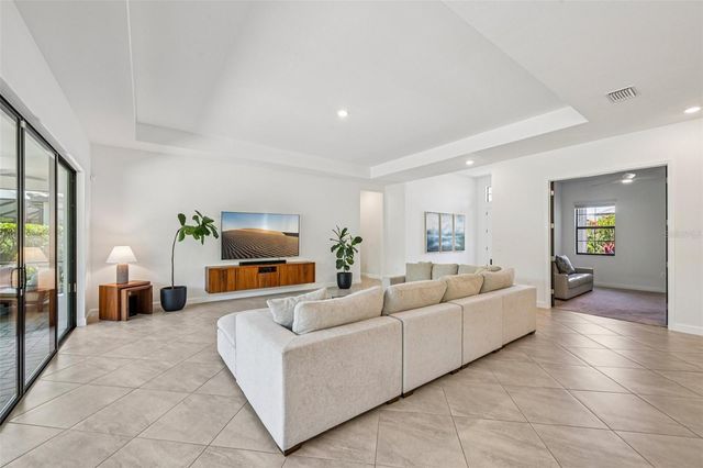 16309 TRADEWIND TERRACE, Lakewood Ranch, FL 34211