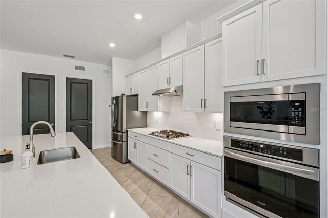 16309 TRADEWIND TERRACE, Lakewood Ranch, FL 34211