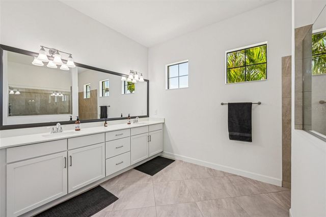 16309 TRADEWIND TERRACE, Lakewood Ranch, FL 34211