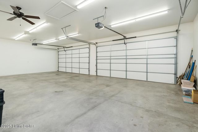 6703 N North Dr, Louisville, KY 40272