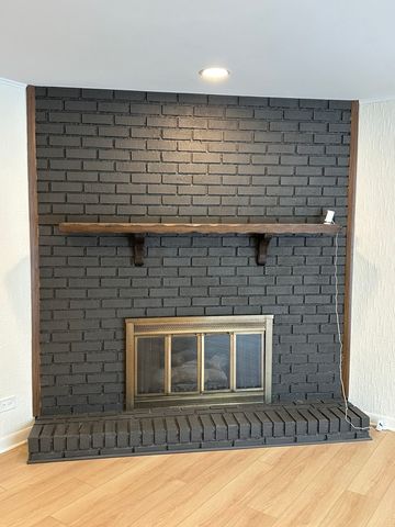 821 W Manor Court, Glenwood, IL 60425