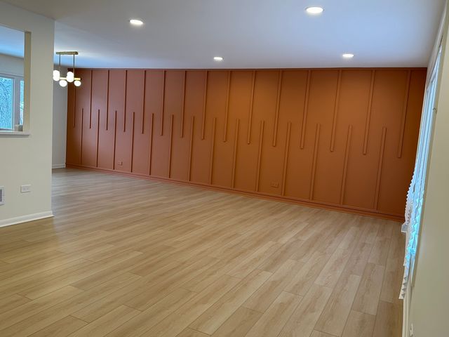 821 W Manor Court, Glenwood, IL 60425